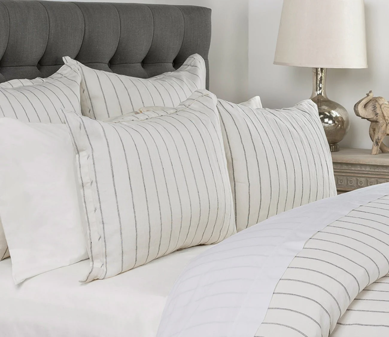 Villa by Classic Home Monaco Ivory Linen 3-Piece Duvet Cover Set - Image 4